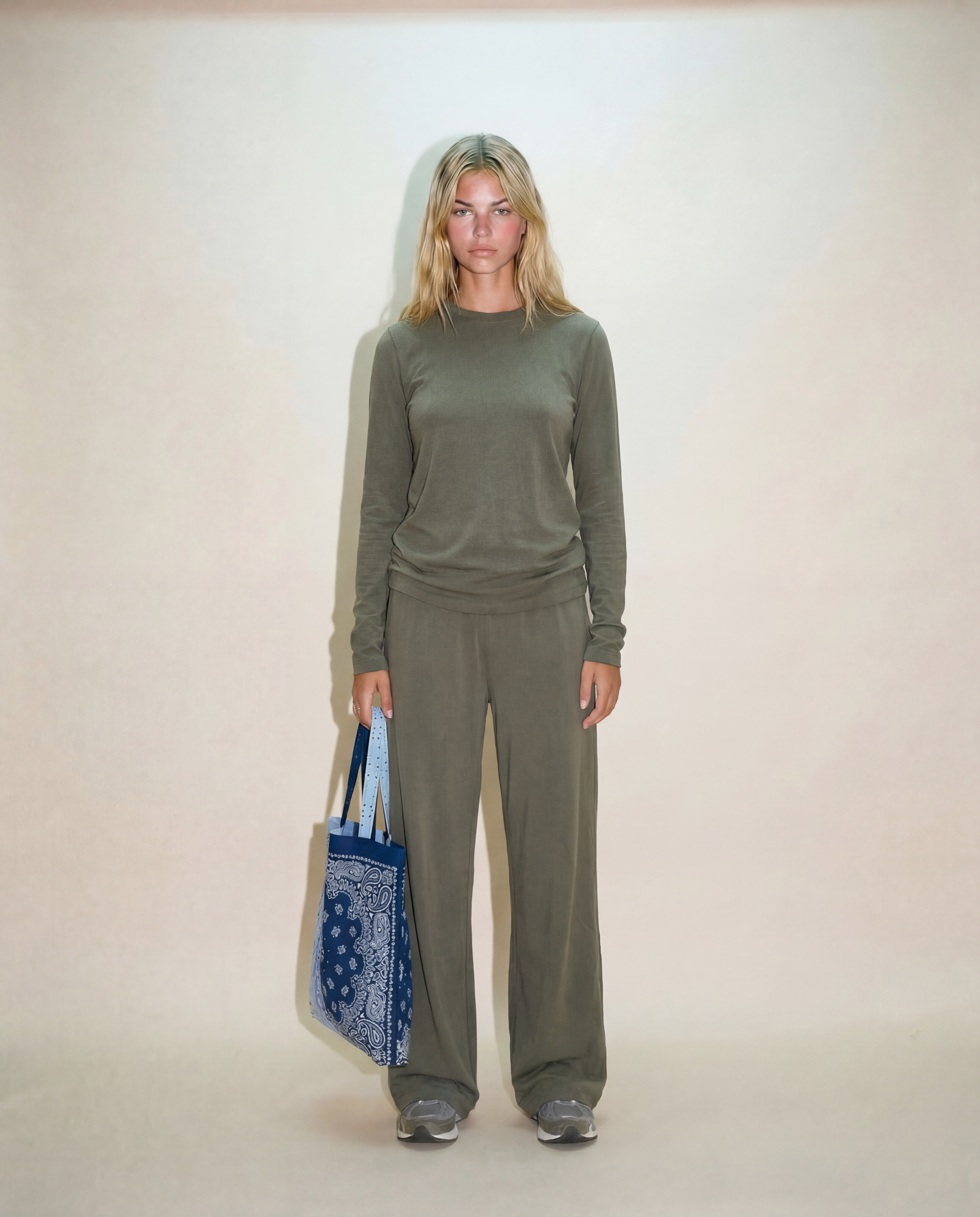 T-SHIRTY I LONGSLEEVY